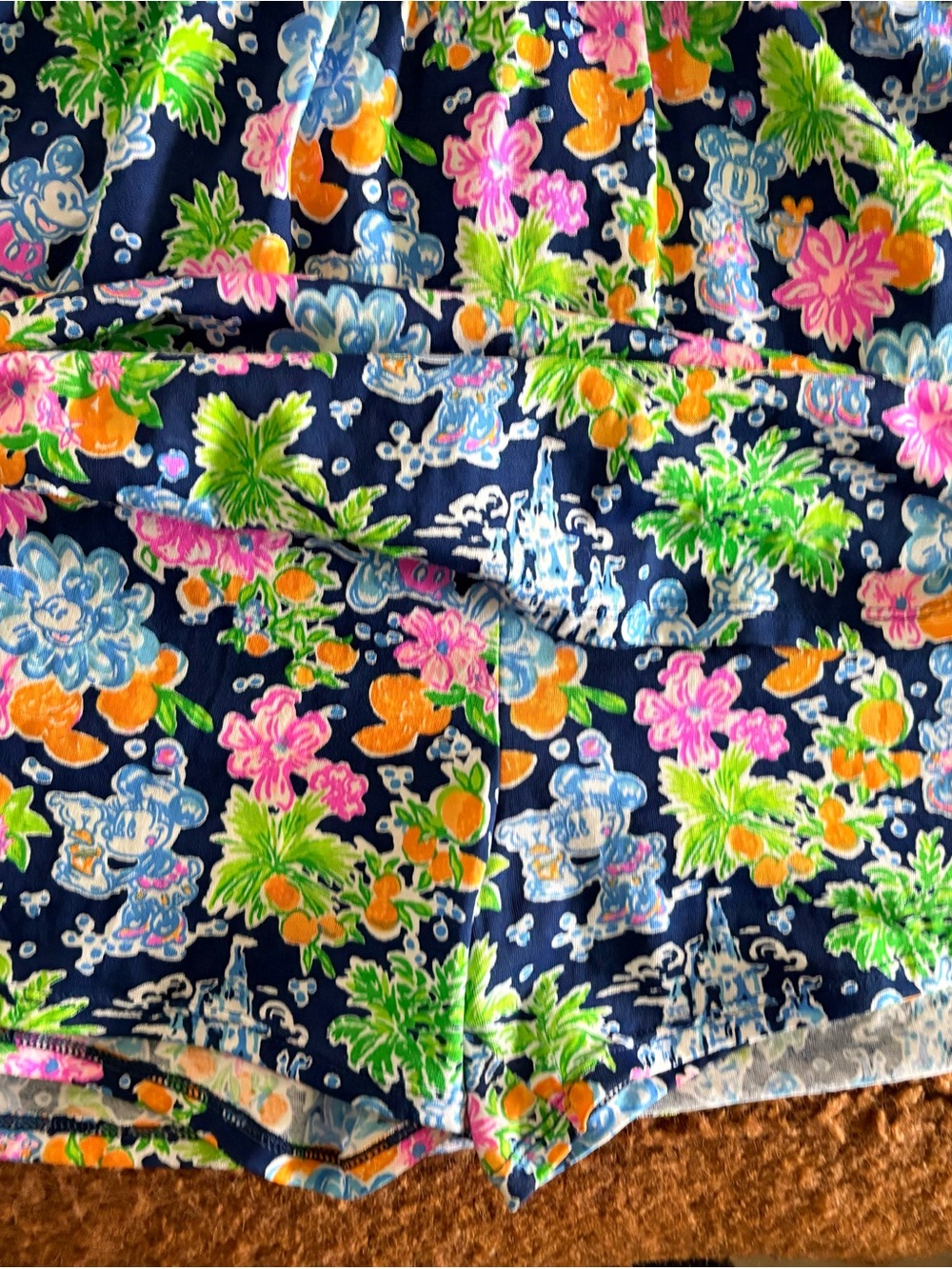 Lilly Pulitzer Disney Mickey and Minnie Loro romper Size M EUC - Picture 3 of 5